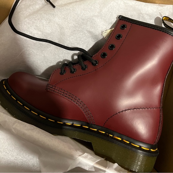 Dr. Martens 1460 W 8 Eye Boots - Picture 4 of 10